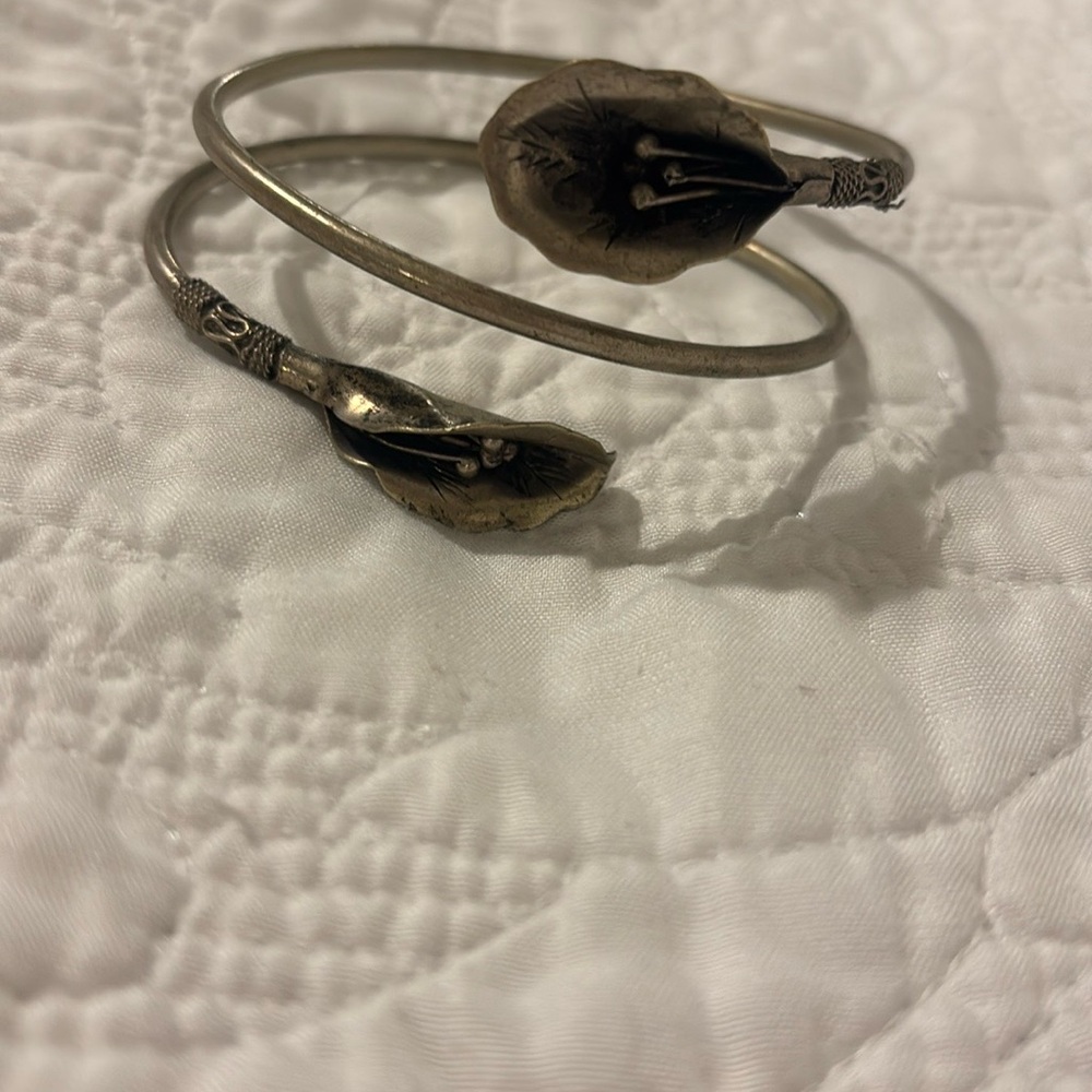 Sterling silver Lily cuff bracelet - Picture 6 of 7